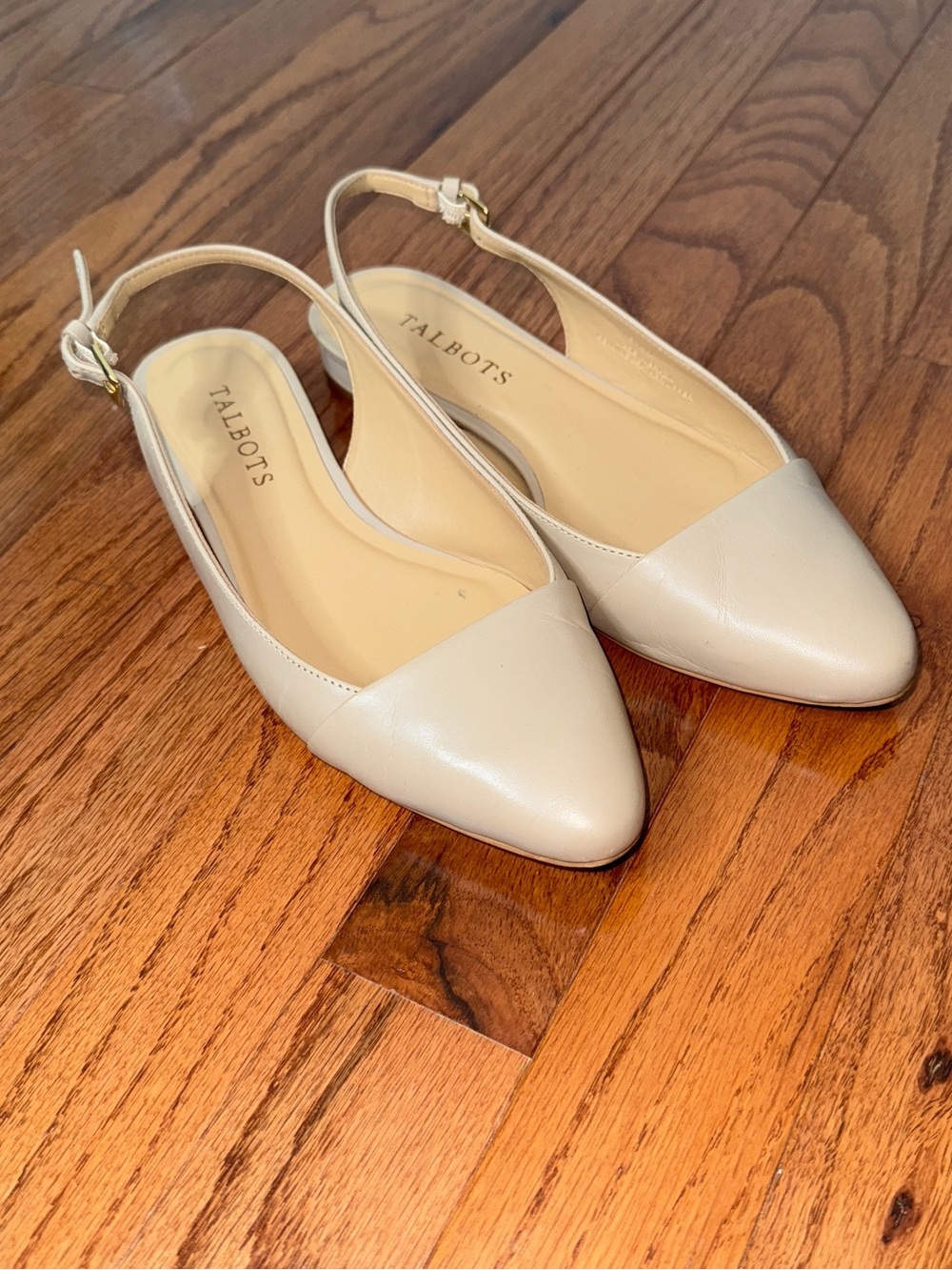 Talbots Cream Slingback Flats Size 6.5